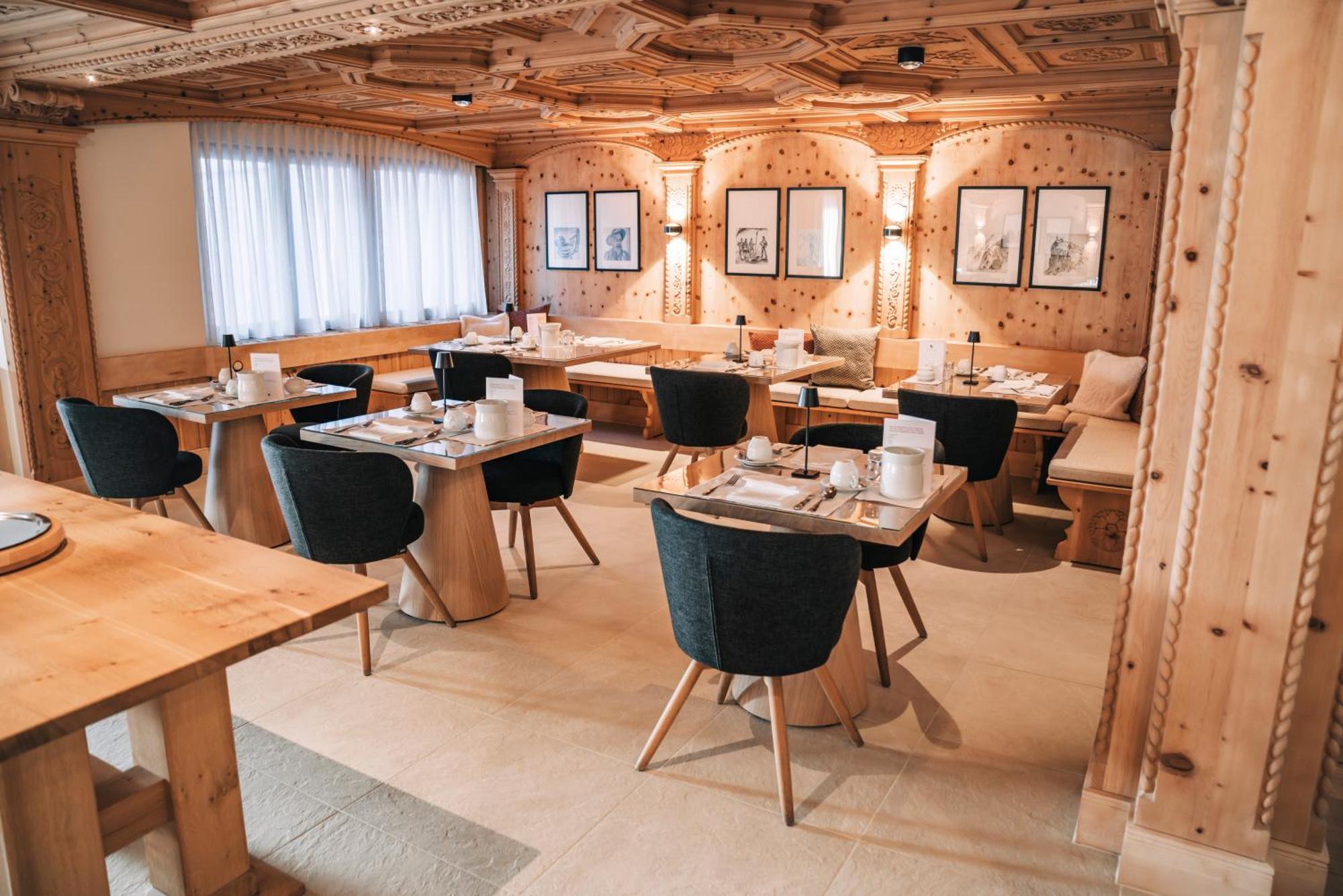 Swiss Alpine Hotel Allalin Zermatt Exteriör bild