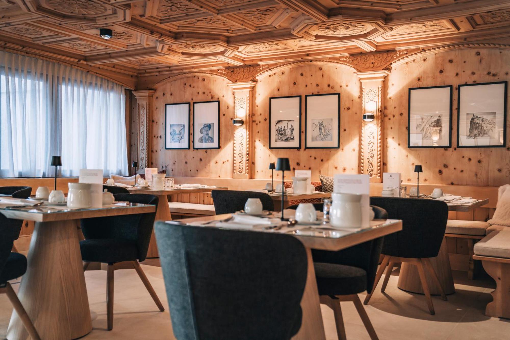 Swiss Alpine Hotel Allalin Zermatt Exteriör bild
